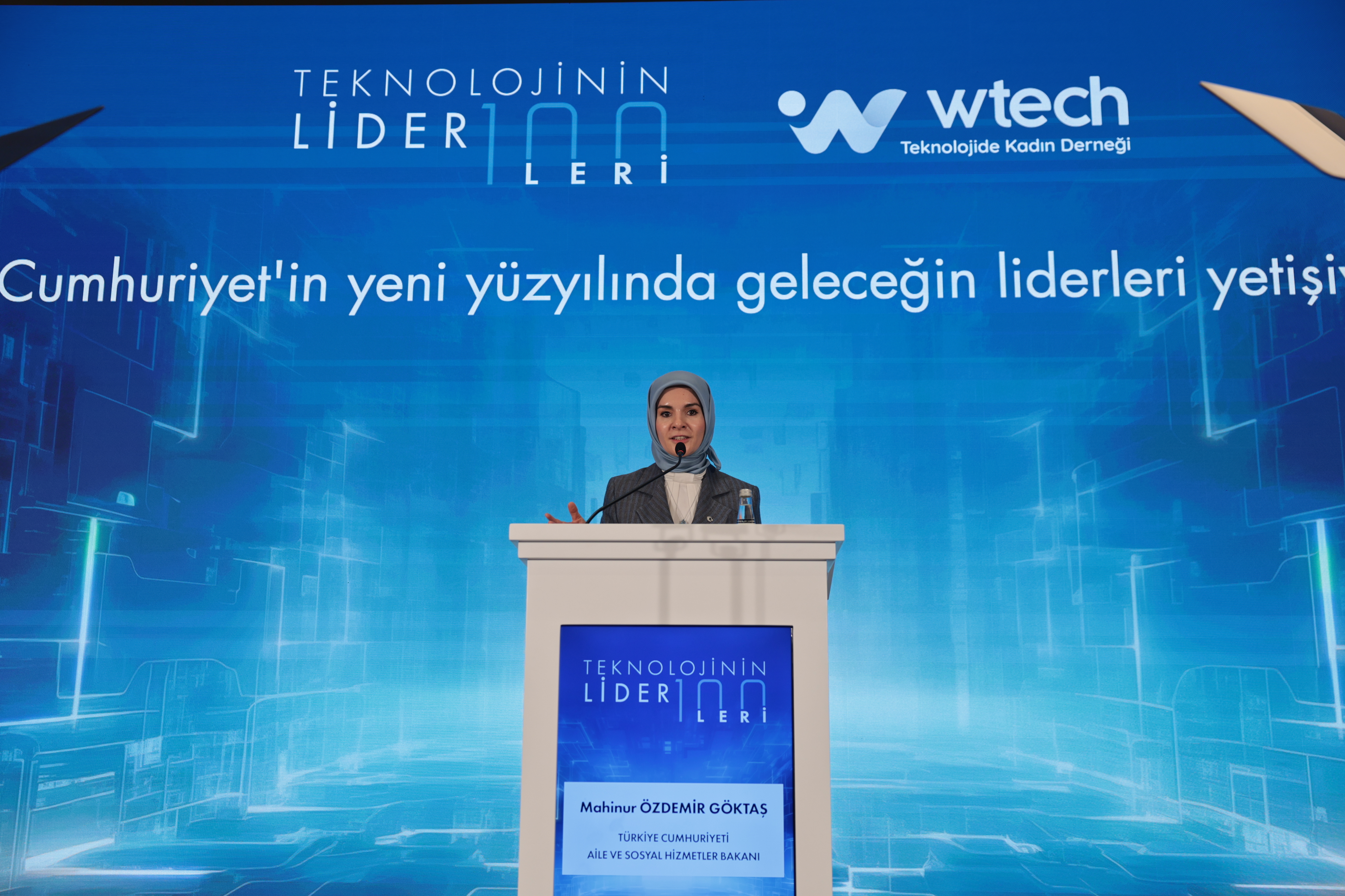 Aile ve Sosyal Hizmetler Bakanı Göktaş, Kadınların STEM Alanındaki Varlığının Önemini Vurguladı