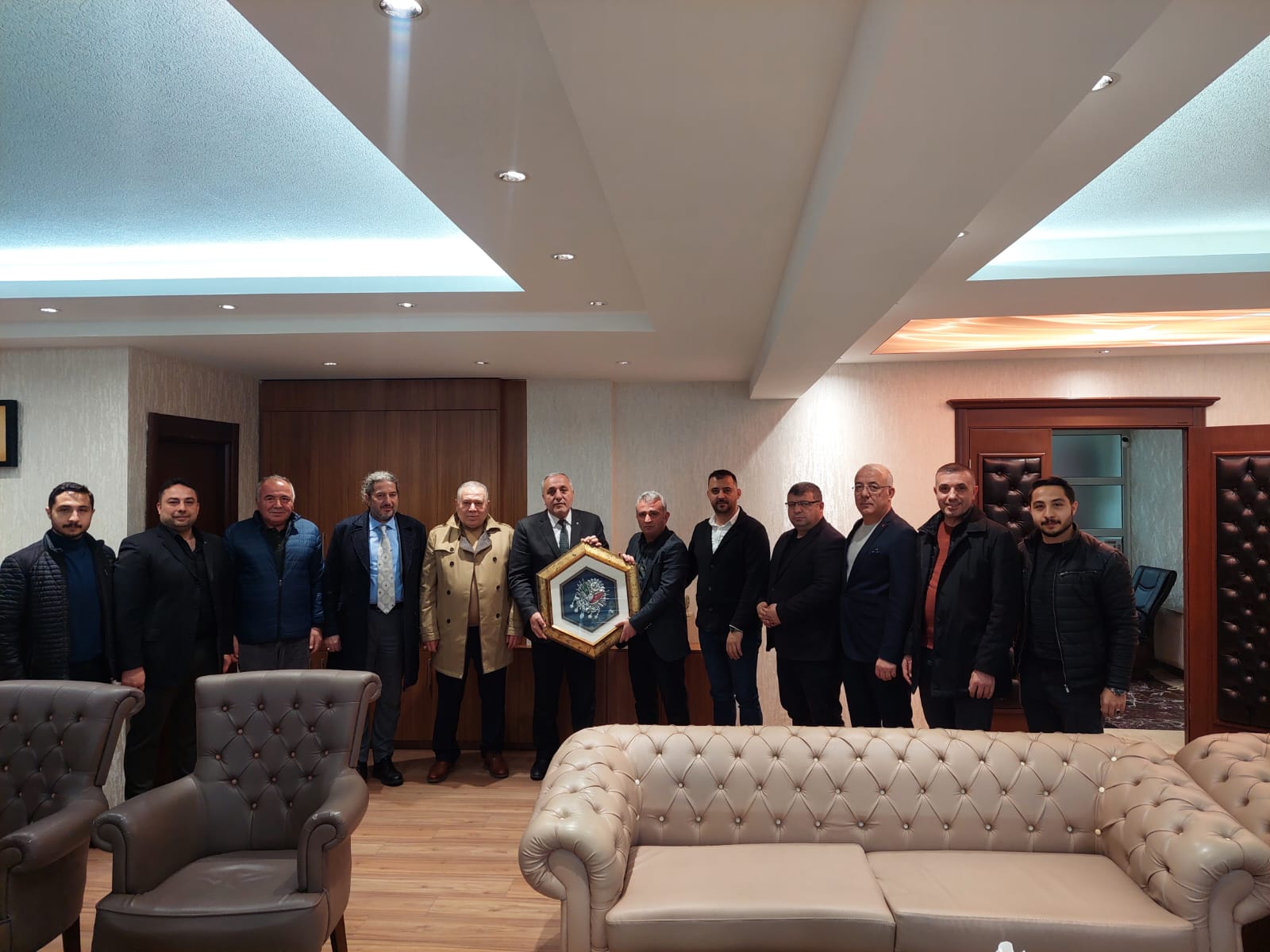 MHP Kayseri İl Başkanı Seyit Demirezen, İş Dünyasının Temsilcileriyle Görüşme Yaptı