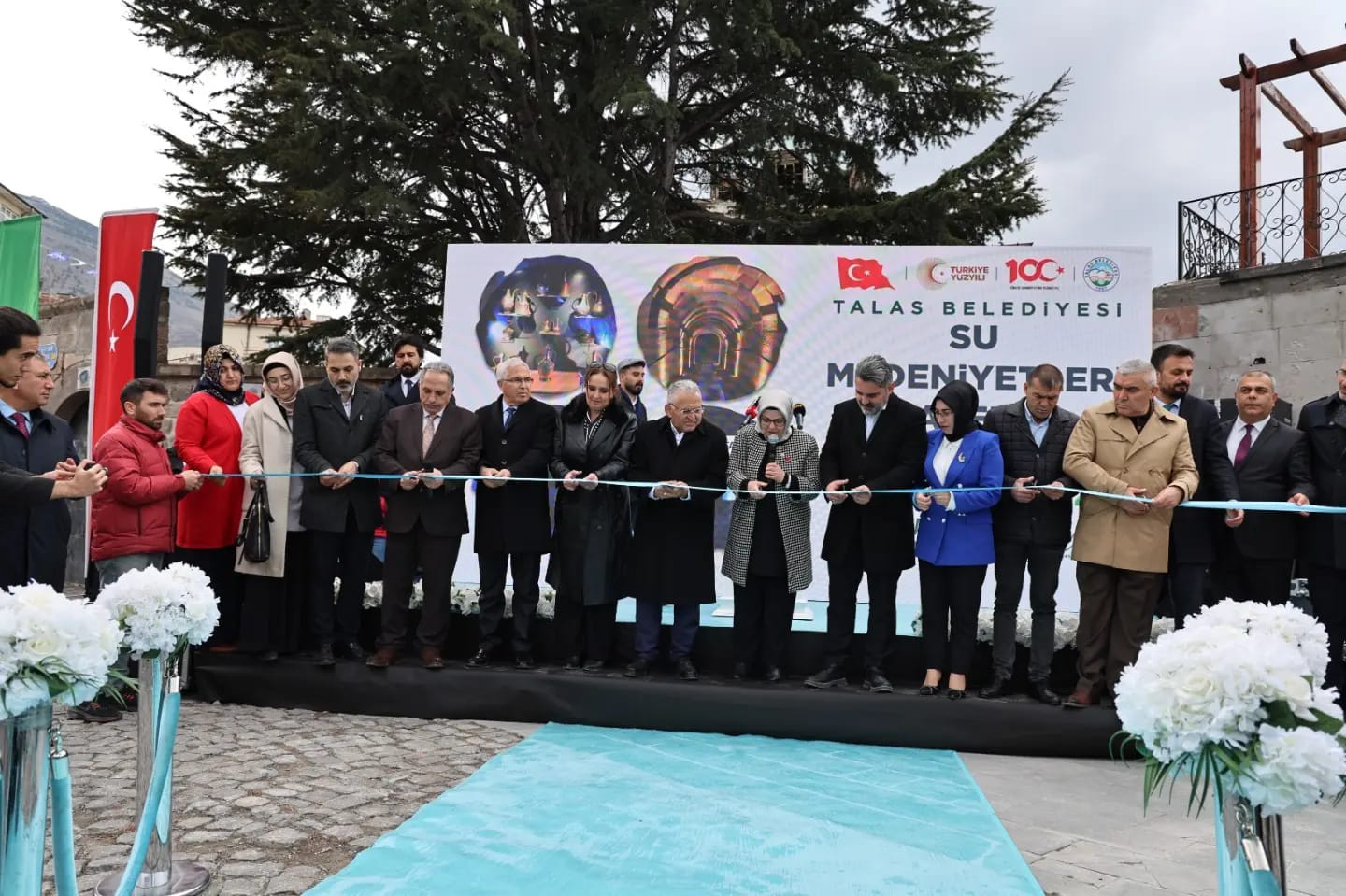 Kayseri'deki Su Medeniyetleri Galerisi'nde Siyasi Figürler Buluştu