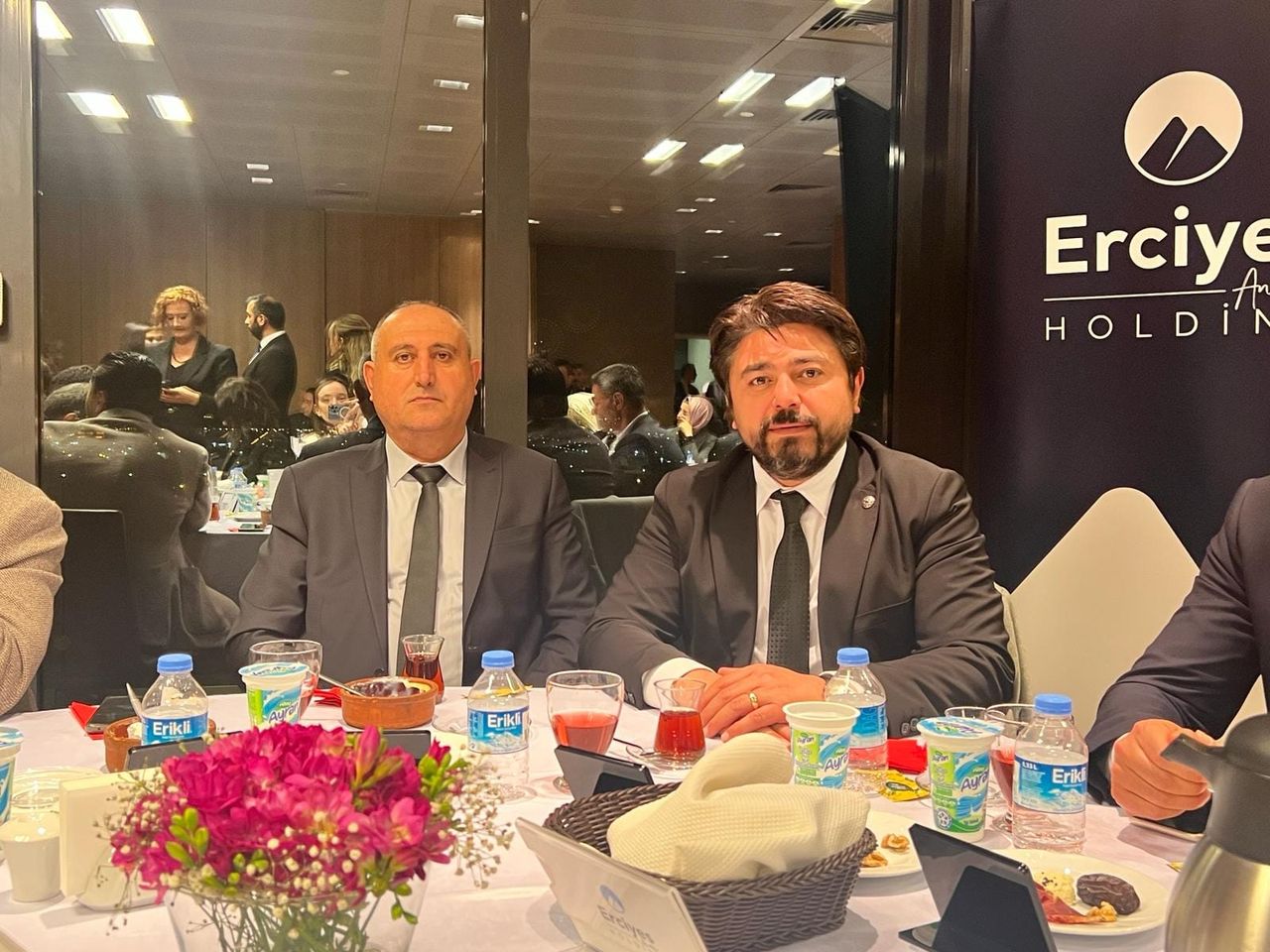 MHP'li İsmail Özdemir, Kayseri protokol üyeleriyle iftarda buluştu