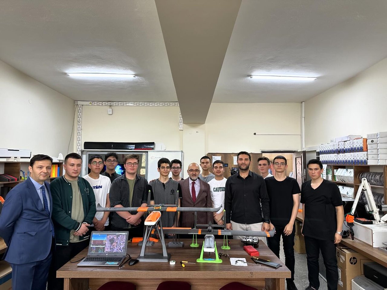 Kayseri'deki Kartal Teknik ve Endüstri Meslek Lisesi İHA Projeleriyle Öne Çıkıyor