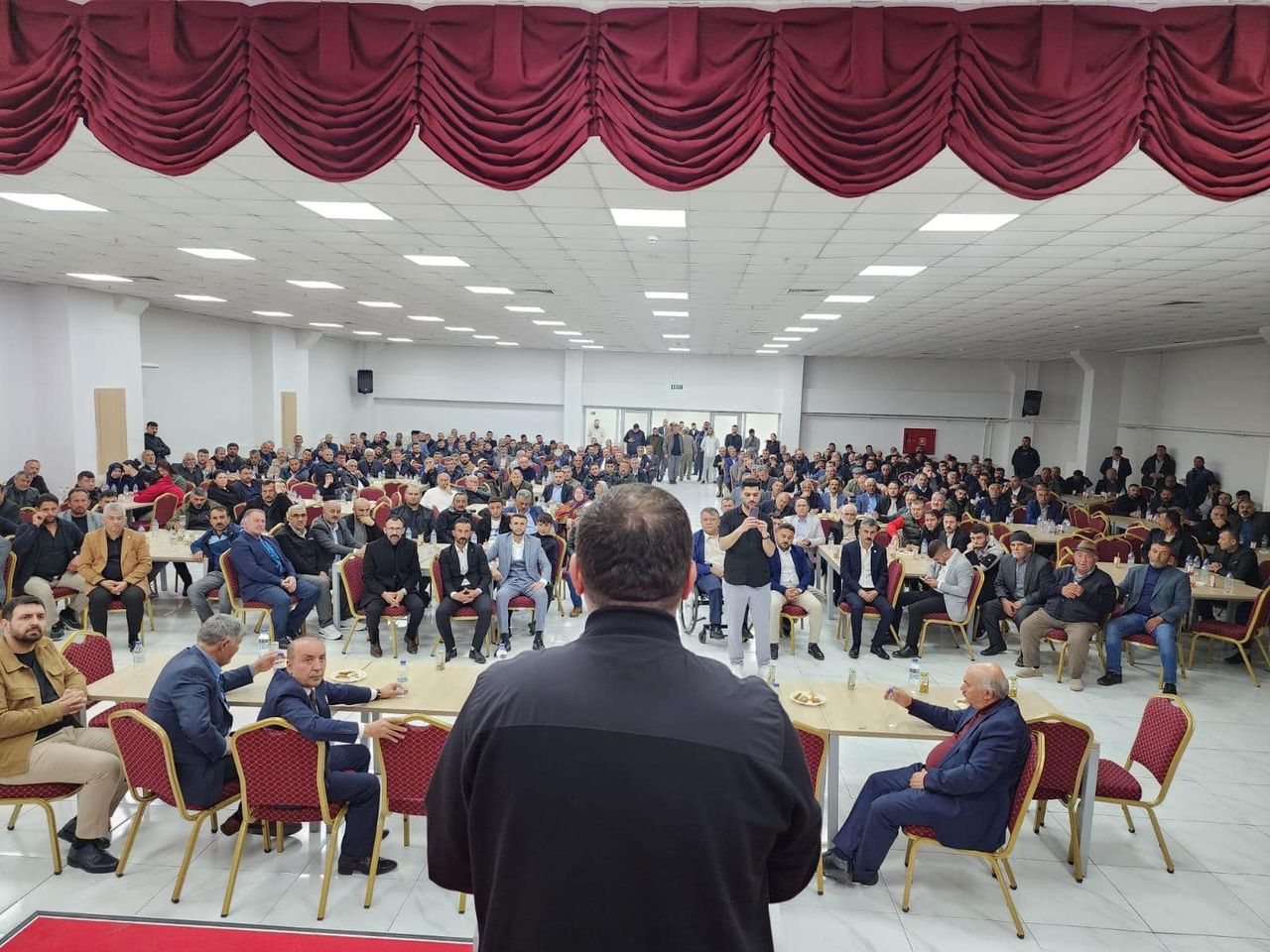 MHP Kayseri Milletvekili Baki Ersoy, Katılımcı Yönetim İçin Yerel Teşkilatlarla İstişarelerde Bulundu