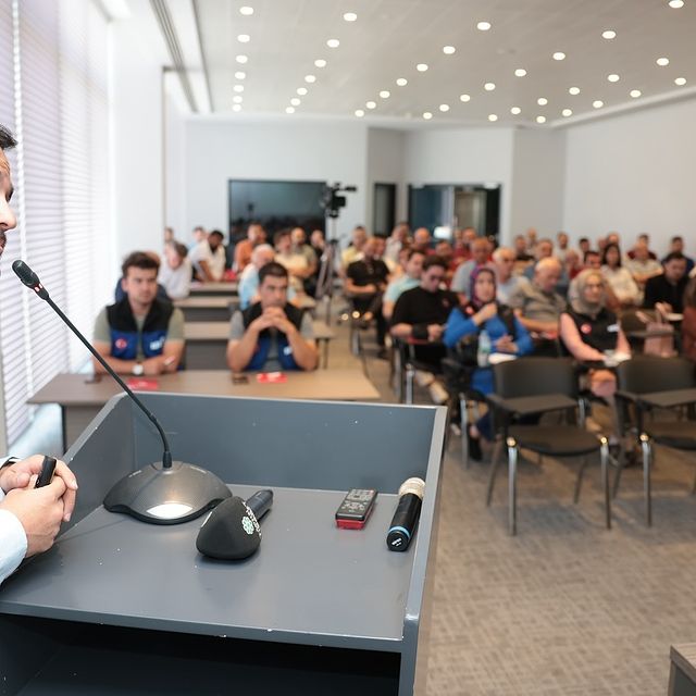 Kayseri Ticaret Odası, Deprem Riskine Karşı Yapı Güvenliğini Artırmak İçin Seminer Düzenledi