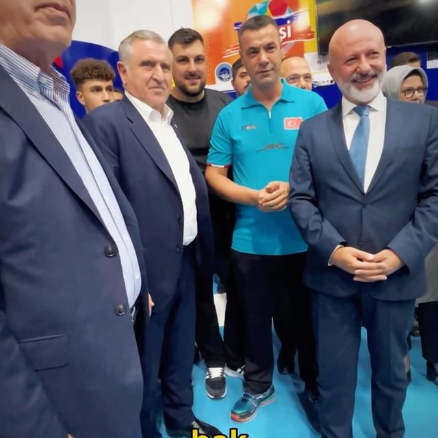 Gençlik ve Spor Bakanı Türkiye'nin Sporcularına Destek Olmaya Devam Ediyor