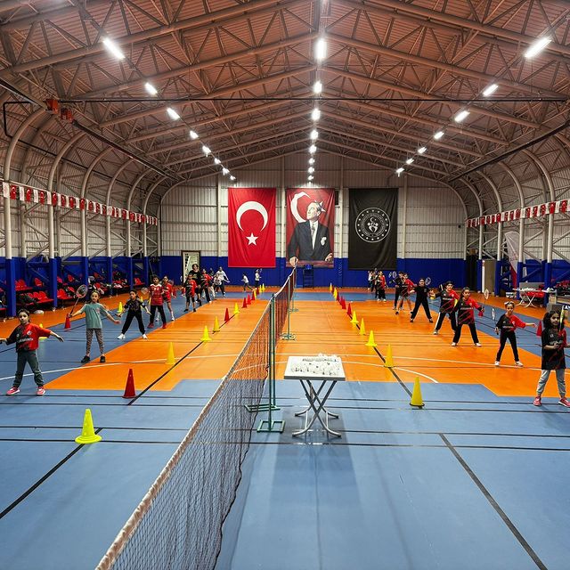 Talas Gençlik ve Spor İlçe Müdürlüğü, Badminton Performans Gruplarının Antrenmanlarına Devam Ediyor