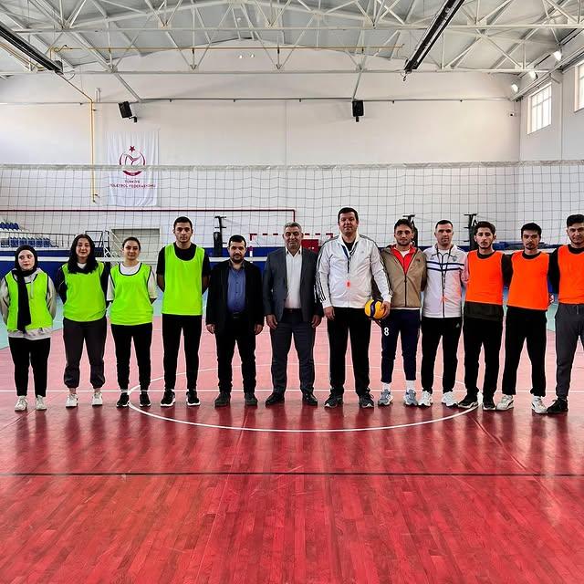 Tomarza'da Voleybol Turnuvası Sona Erdi