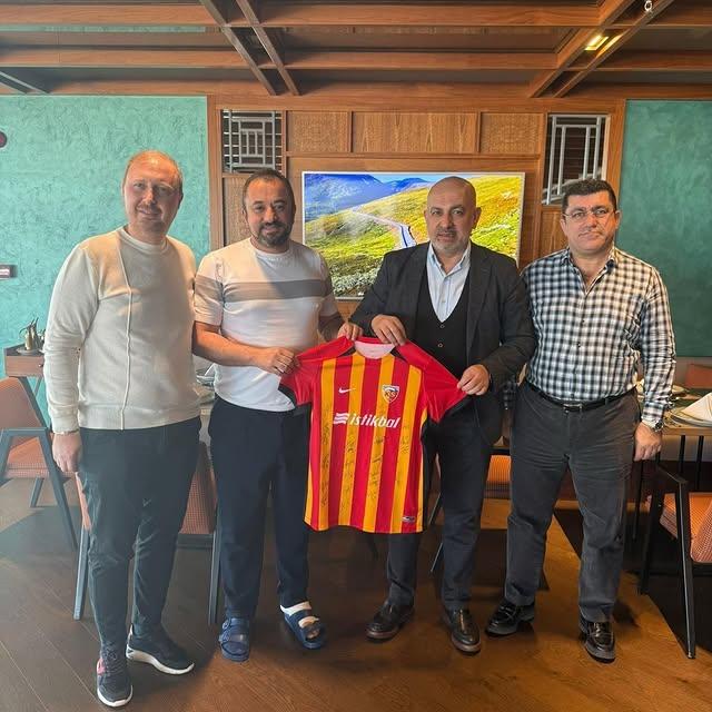 Kayserispor, Onvo Antalyaspor Maçı Öncesi Konaklama İçin Teşekkür Mesajı Yayımladı