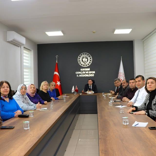 Gençlik ve Spor Bakanı Dr. Osman Aşkın Bak Başkanlığında, Öğrenci Mesaj Sistemi ve Yurt Hizmetleri Toplantısı Gerçekleştirildi