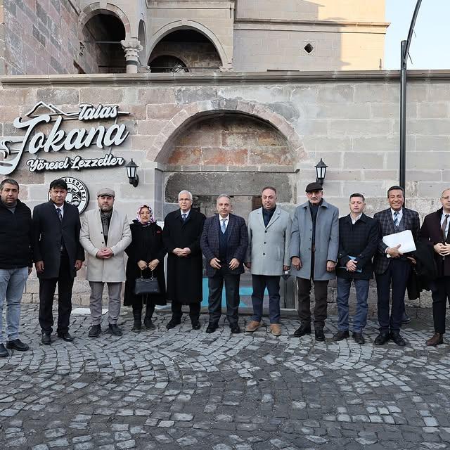 Kayseri Talas'ta Muhtarlarla Değerlendirme Toplantısı Düzenlendi