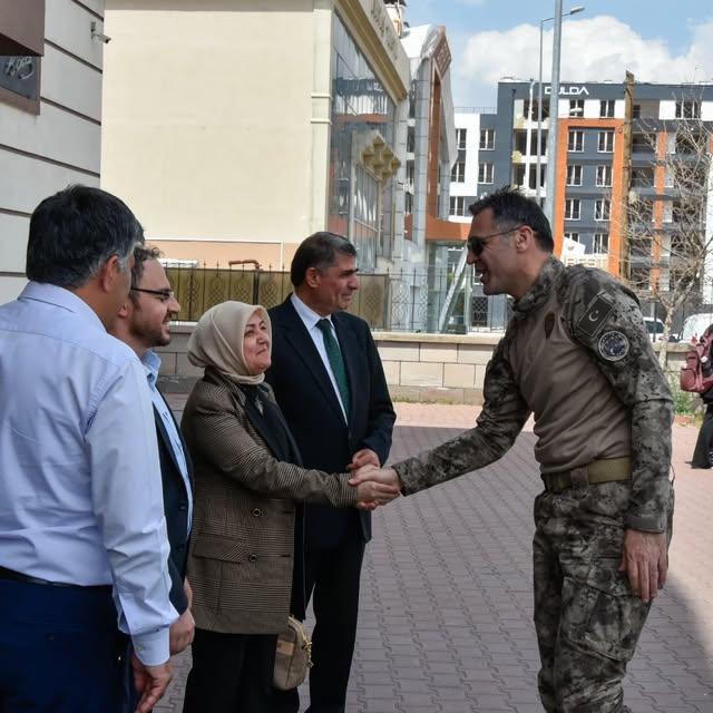 Kayseri İl Emniyet Müdürü Okul Ziyareti Gerçekleştirdi